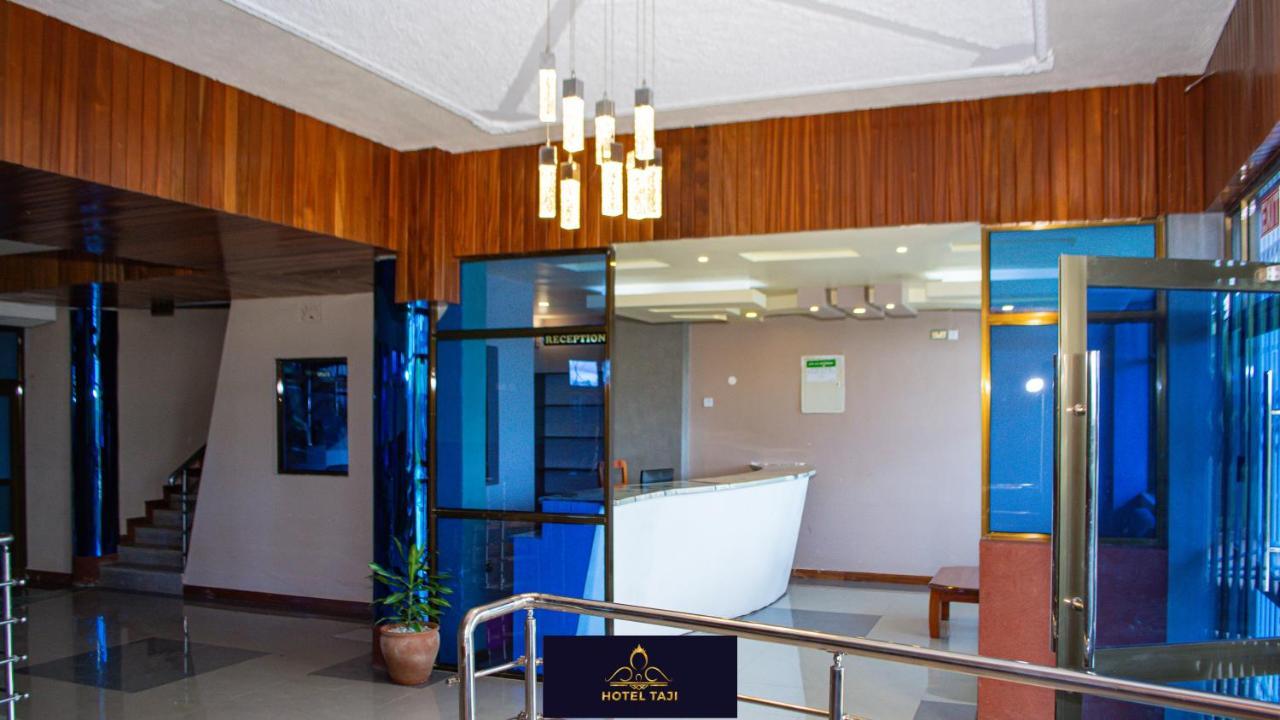Hotel Taji 나뉴키 외부 사진